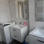 Mira פוזנן